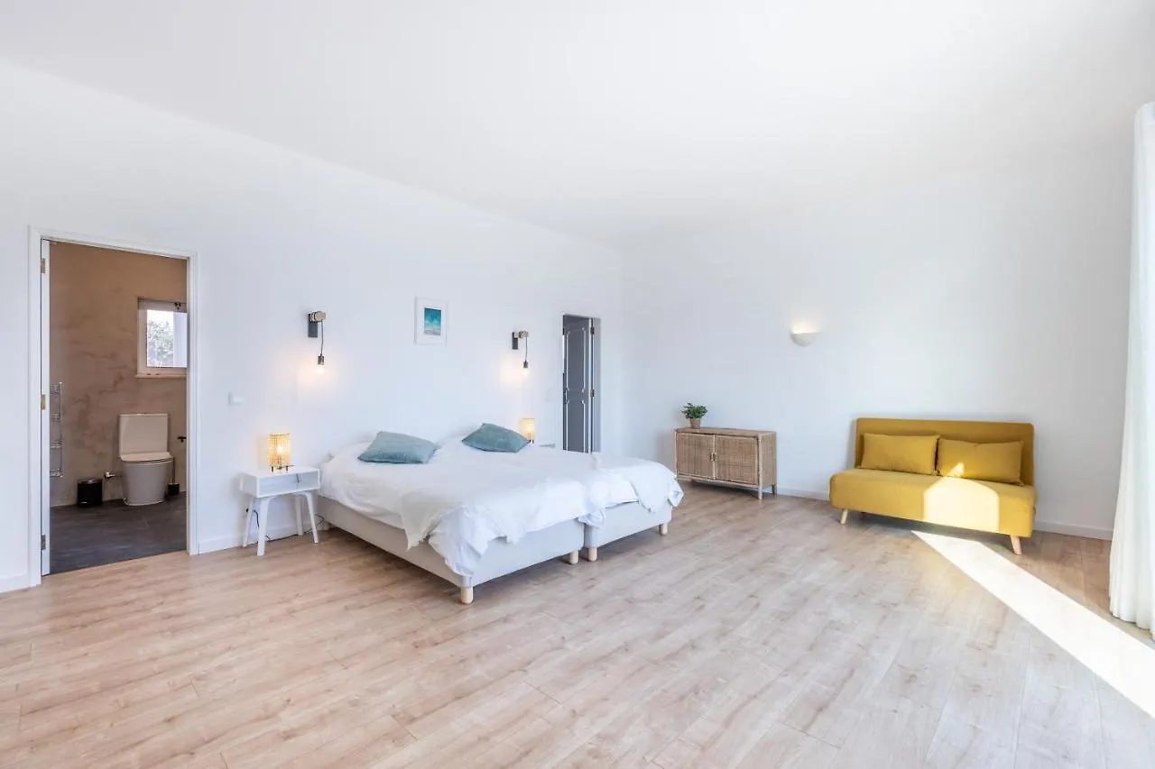 Fortaleza Sea View Villa Miramar - Apartment With Private Pool Budens 0*,  Portugal